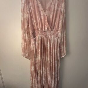 En Saison Dusty Pink Floral Long Sleeve Pleated Midi Dress